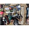 Image 5 : Pallet of motors and parts, alternators