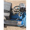 Image 3 : 2HP 8 Gallon air compressor