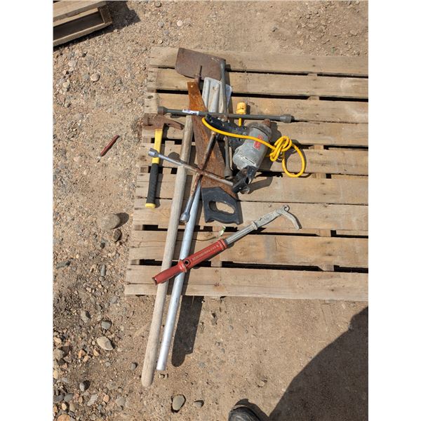 mixed pallet, tools