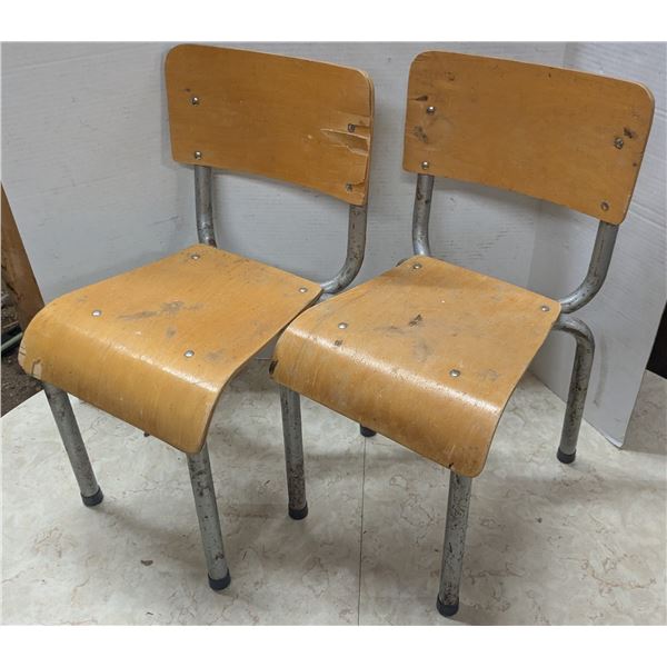 2 MINI stacking chairs, KID SIZE