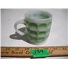Image 1 : Rare Fire King Green Camelot Thumbprint Coffee Mug