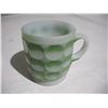 Image 2 : Rare Fire King Green Camelot Thumbprint Coffee Mug