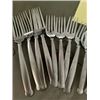 Image 2 : Oneida Cutlery, Serving for 4.