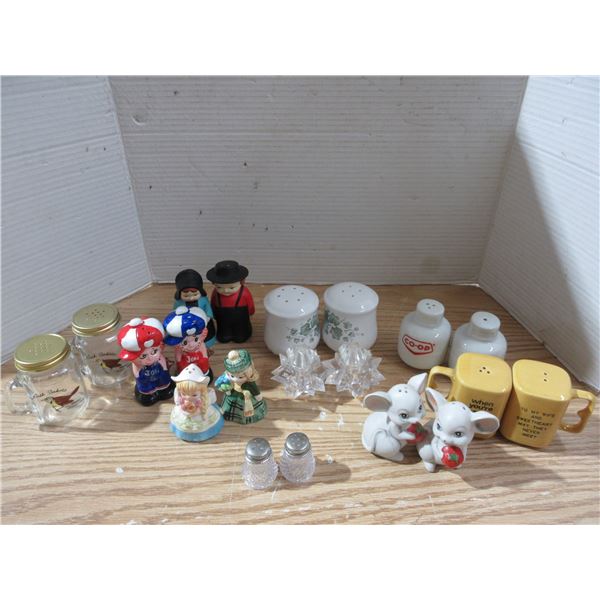 (10) Set Salt and Pepper Shakers