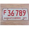 Image 2 : (2) 1971 Sask Farm License Plates