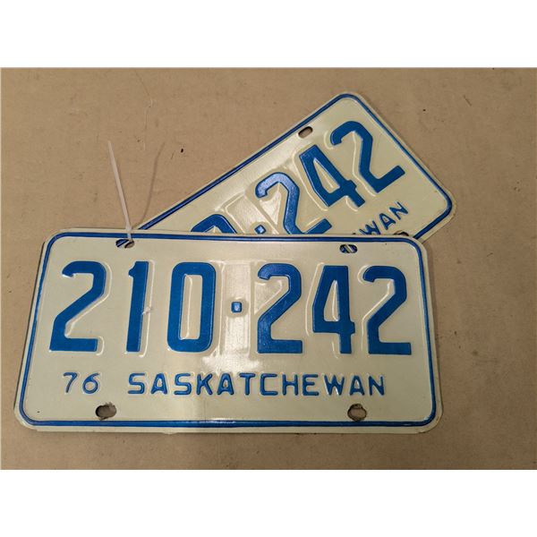 pair of 1976 saskatchewan license plates, matching numbers
