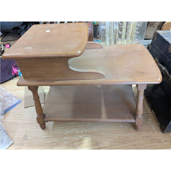 end table, 27x15x24"