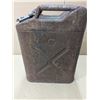 Image 2 : vintage metal gas can