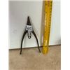 Image 2 : Vintage Spring Clip Plier