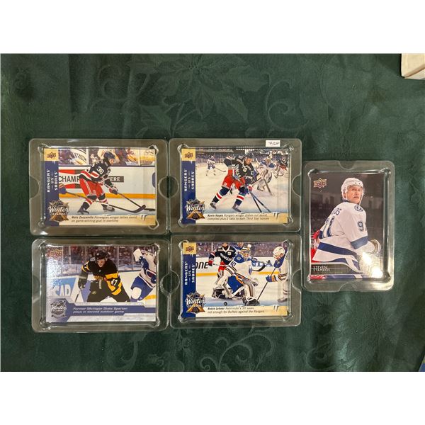 Oversized Winter Classic Hockey Cards (5)