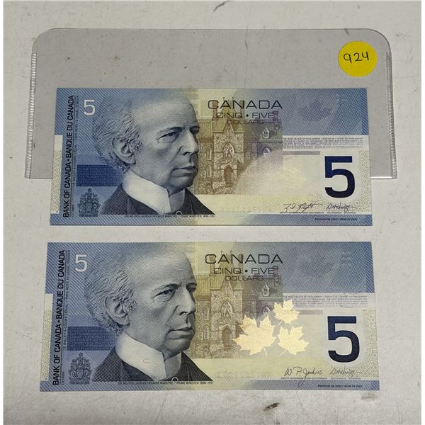(2) 2002 Canada Five Dollars - Without Security Strip. (Uncirculated)