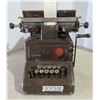 Image 1 : Vintage Dalton Adding Calculating Machine
