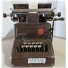Image 2 : Vintage Dalton Adding Calculating Machine