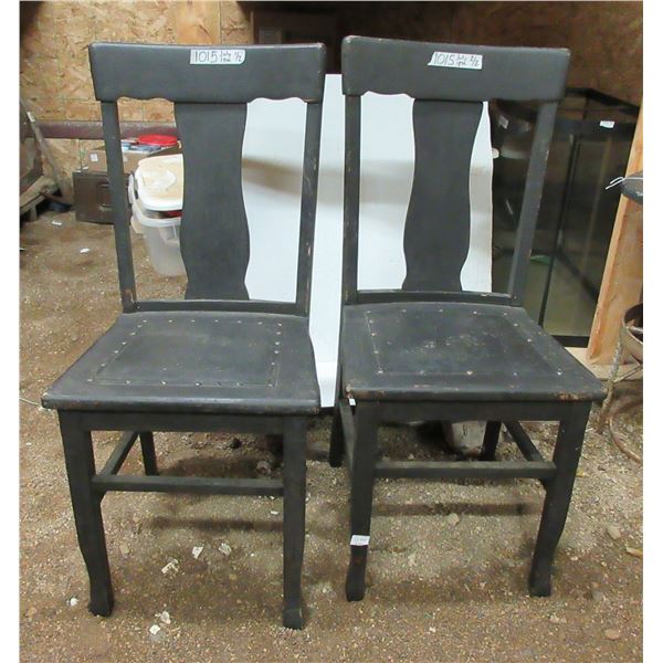 2 Black Antique Chair