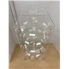 Image 3 : 360 degree rotating acrylic display stand 16.5 in tall
