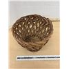 Image 9 : Box of wicker baskets/trays