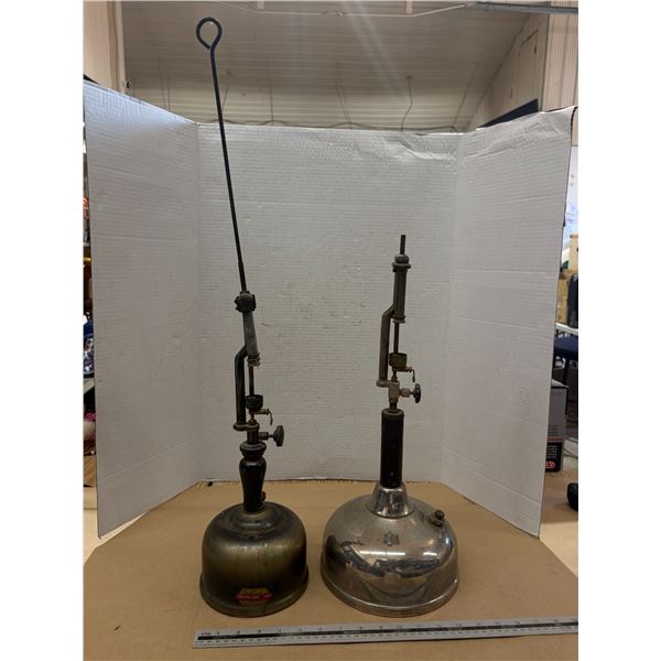 2 Coleman lamps