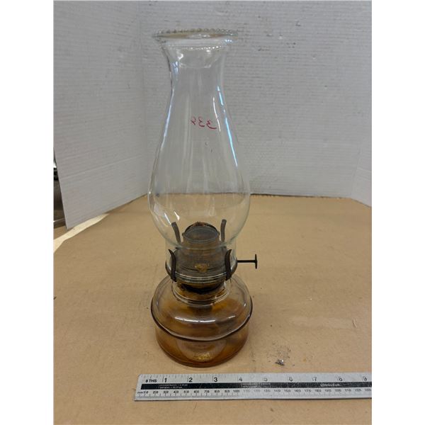 Coal oil lamp with chimney