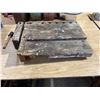 Image 2 : Work bench vice and hand drill