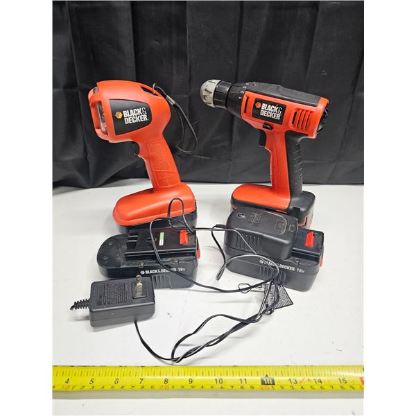 B&D Cordless Drill, B&D Cordless Flashlight, (4) 18V Batteries, Charger