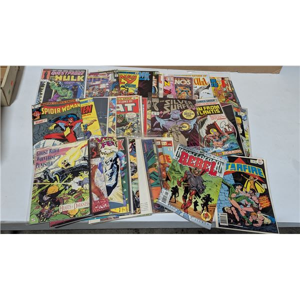 Comic Book Lot: Hulk, Spider-Woman, Silver surfer ...