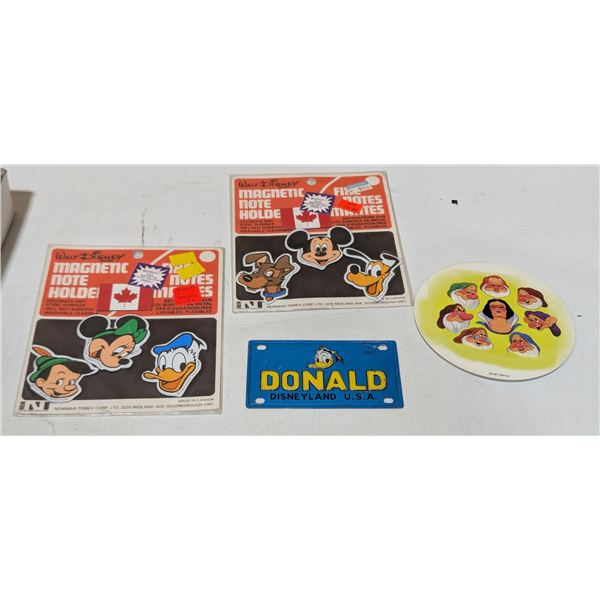 Disney Magnets, Donald Duck mini License plate and snow white and the seven dwarfs coaster
