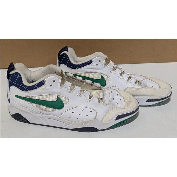 Nike Air Shoes - size 10