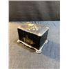 Image 16 : Asian-Inspired Lacquerware Set and 6