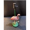 Image 5 : 2 Table Lamps and 1 Flamingo Figure