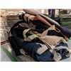 Image 1 : LOT DE 30+ TABLIERS ASSORTIS