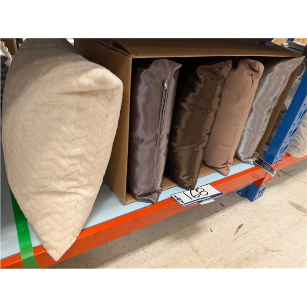 LOT DE 5 OREILLERS ASSORTIS