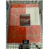 Image 1 : NAPPE MILES 60 PO X 84 PO (CARREAUX ROUGE ET BLANC)