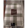 Image 1 : NAPPE S&G 54 PO X 70 PO (CARREAUX VERT ET BLANC)