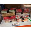 Image 1 : LOT DE 28 NAPPES ASSORTIES