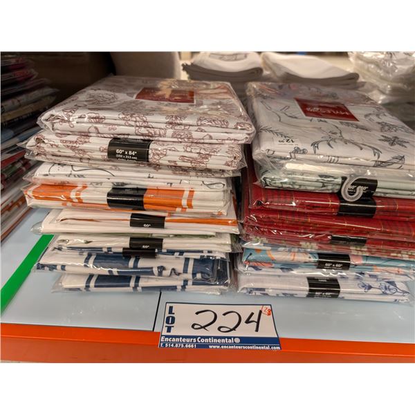 LOT DE 28 NAPPES ASSORTIES