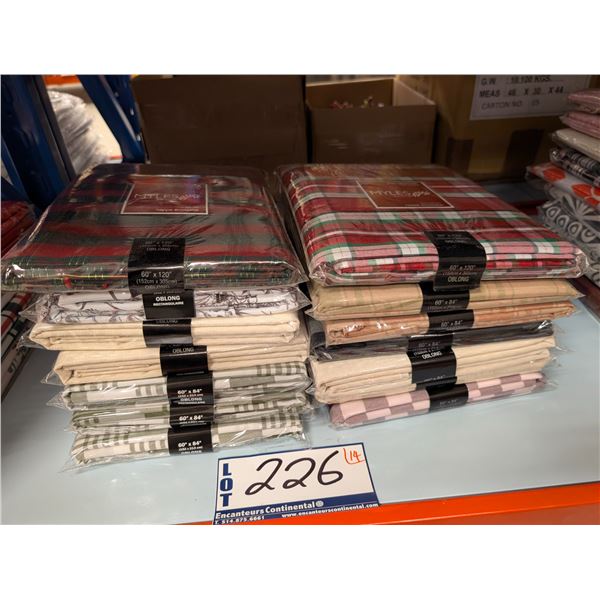 LOT DE 14 NAPPES ASSORTIES