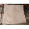 Image 1 : PAQUET DE 12 NAPPERONS DE DENTELLE 16 PO X 16 PO