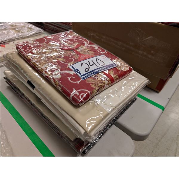 LOT DE 12 NAPPES THÈME FÊTES
