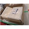 Image 1 : LOT DE NAPPES ET NAPPERONS ASSORTIS