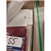 Image 2 : LOT DE NAPPES ET NAPPERONS ASSORTIS
