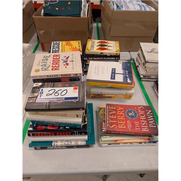 LOT DE 50 LIVRES ANGLAIS ASSORTIS