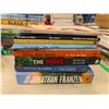 Image 4 : LOT DE 50 LIVRES ANGLAIS ASSORTIS