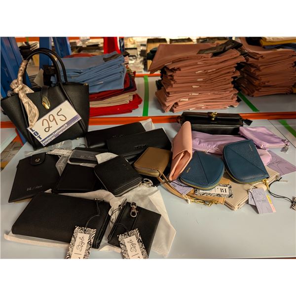 LOT DE +/-20 PORTE-MONNAIE ET PORTEFEUILLES BL|STYLE ASSORTIS