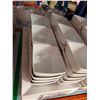 Image 2 : LOT DE 11 PLATEAUX DE SERVICE (17,5 PO X 10,5 PO) ET 18 BOLS TRIPLES (14,5 PO X 4,5 PO)