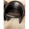 Image 1 : CHAISE EN SIMILICUIR NOIR