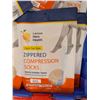 Image 2 : LOT DE +/-125 BAS DE COMPRESSION À FERMETURE ÉCLAIR TAILLE XXXL