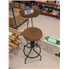 Image 1 : TABOURET DE BAR