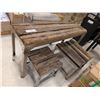 Image 1 : LOT DE 3 TABLES RUSTIQUES AVEC TABOURETS