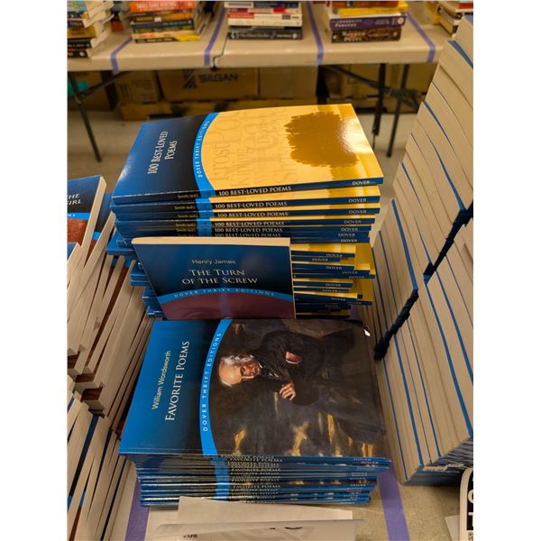 LOT DE 50 LIVRES ANGLAIS ASSORTIS