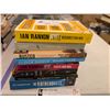 Image 2 : LOT DE +/- 50 LIVRES ANGLAIS ASSORTIS